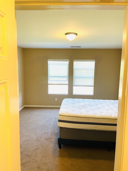 Building Photo - 25790 Seagrass Trl