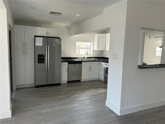 Building Photo - 3835 Arlington St