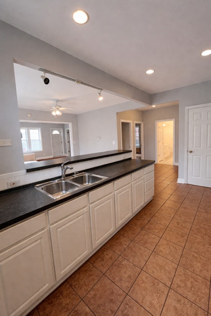 Building Photo - 3716 N Cicero Ave