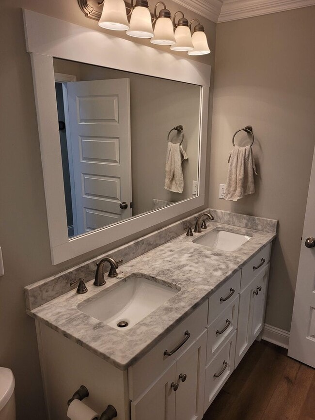 Building Photo - Stunning 4-Bedroom Home in Knights Landing...