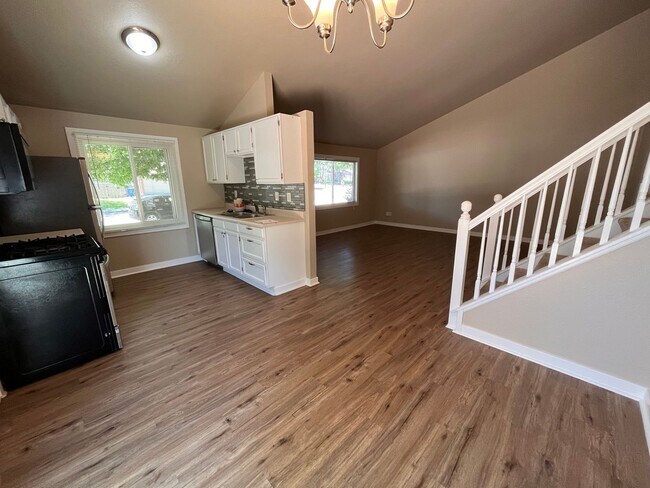Building Photo - Fantastic Home in Central Fort Collins