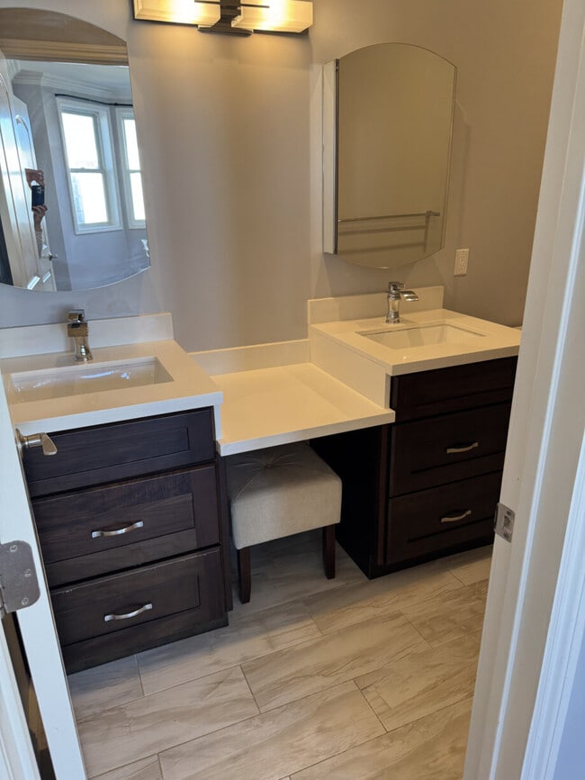 Building Photo - 1334 Anza St