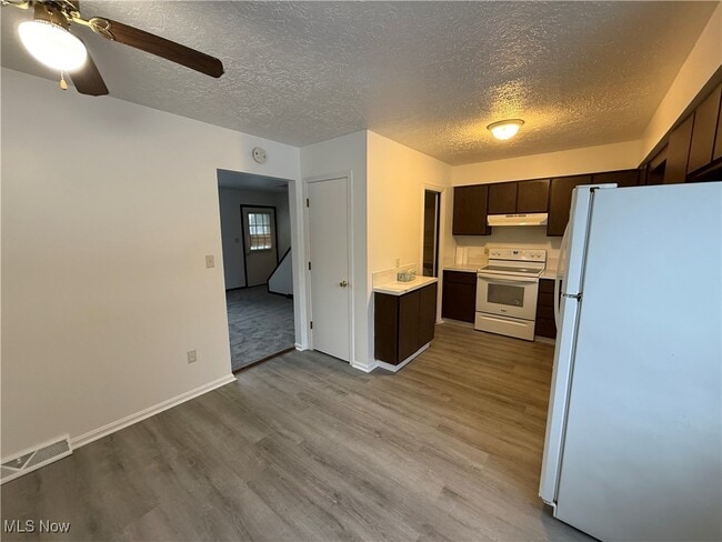 Building Photo - 12827 Hametown Rd