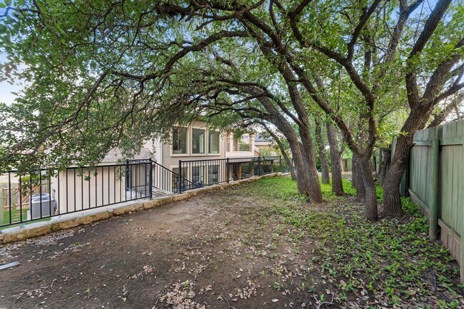Building Photo - 13500 Coleto Creek Trail