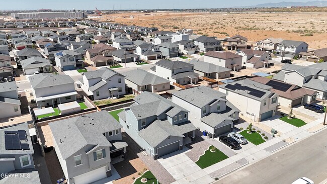 Building Photo - 12260 Desert Wolf Ave