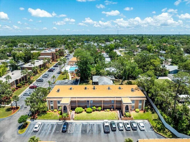 Building Photo - 12760 Indian Rocks Rd