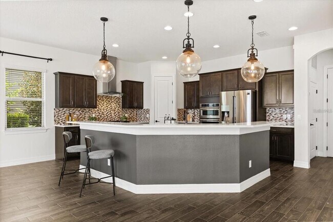 Building Photo - 10854 Lemon Lake Blvd