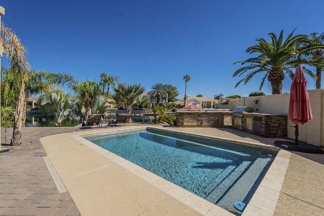 Building Photo - Luxury Waterfront Home in Ocotillo – Avail...