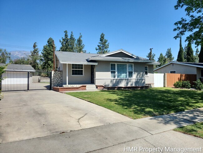 Building Photo - Beautifully Updated Single-Story Home