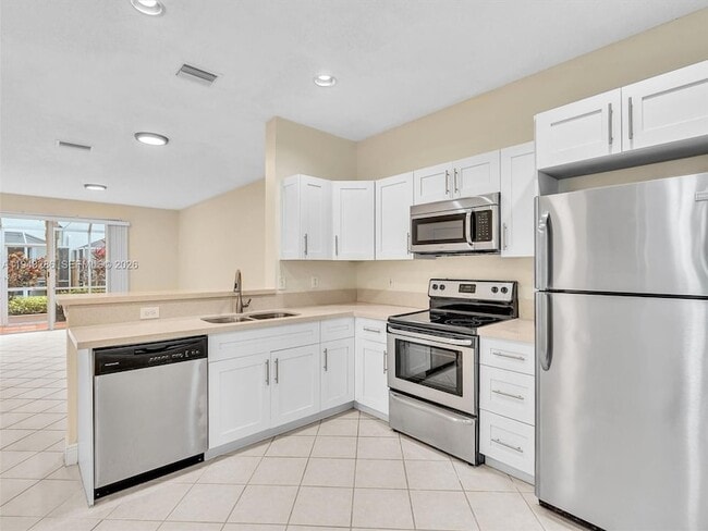 Building Photo - 3932 San Simeon Ln