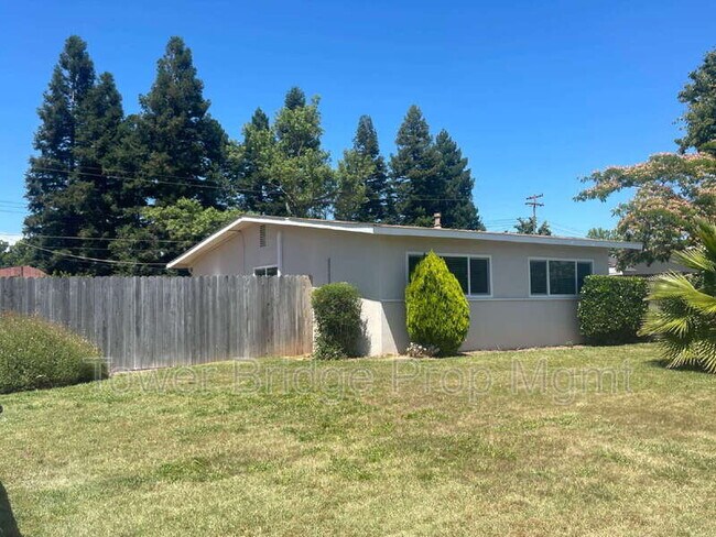 Building Photo - 8255 Oahu Dr