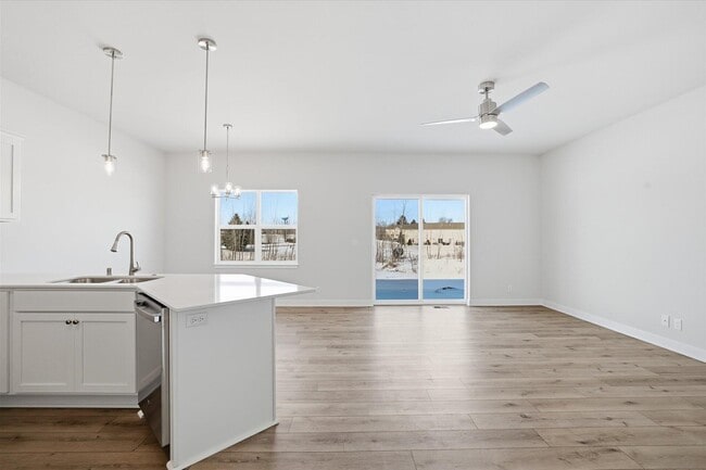 Building Photo - 330 Cattail Ct