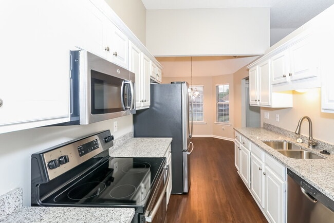 Building Photo - 1053 Green Fern Cove