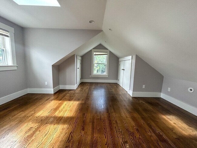 Building Photo - 191 Western Ave