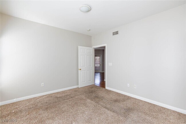Building Photo - 9330 W Maule Ave
