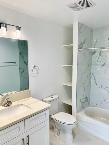 Building Photo - 11753 Iowa Ave