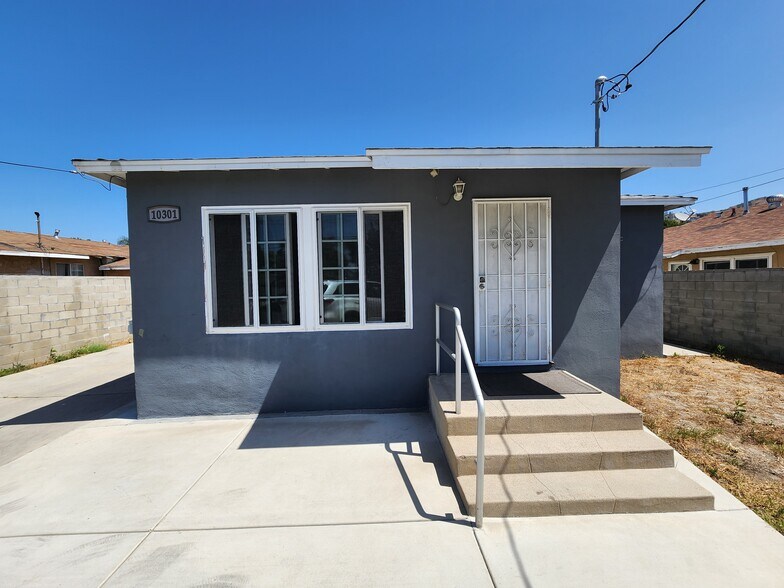 Building Photo - 10301 Arminta St