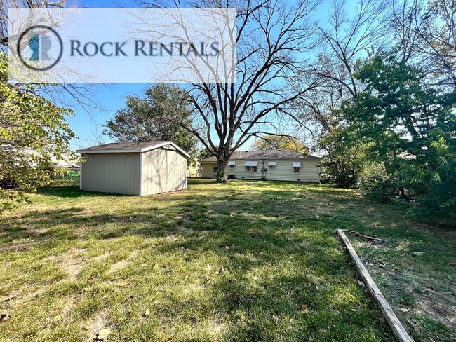 Building Photo - Cute 2 Bed 1 Bath House in Great Neighborhood