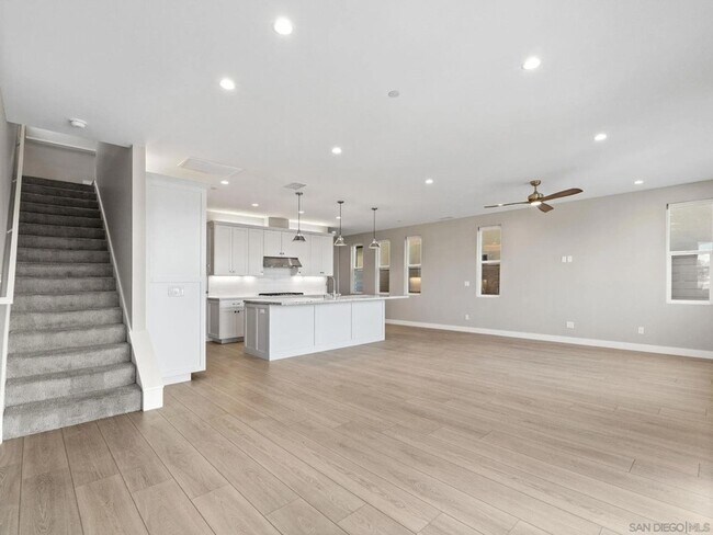 Building Photo - 2954 Copley Ave