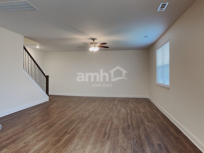 Building Photo - 4829 Chutney Dr