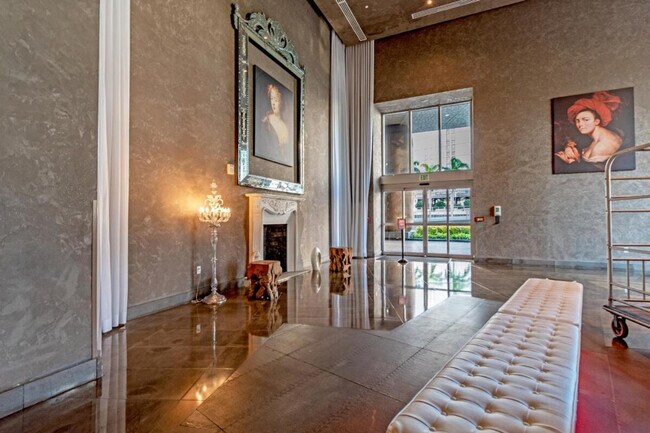 Building Photo - 485 Brickell Ave