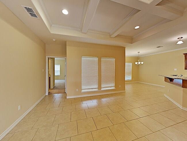 Building Photo - No Application Fee* $500 off first months ...