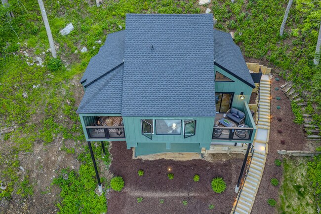 Building Photo - 341 Mossy Creek Ln