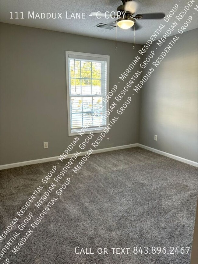 Building Photo - 111 Maddux Ln