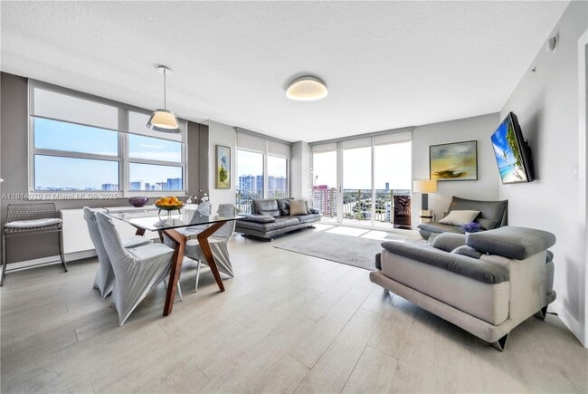 Building Photo - 2080 S Ocean Dr