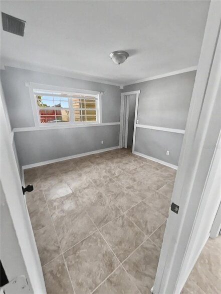 Building Photo - 7658 Laurel Valley Rd