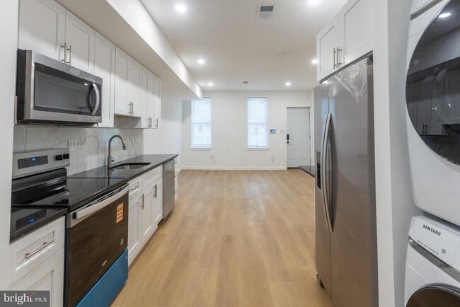 Building Photo - 3631 Warren St