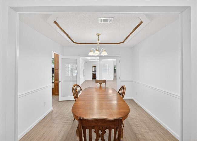 Building Photo - 12 Corbin Ct