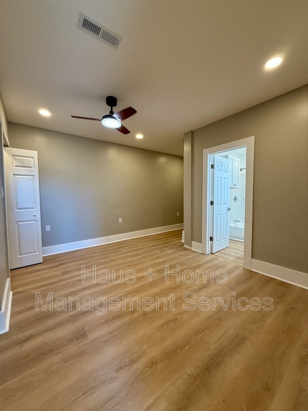 Building Photo - 906 Penn Ave