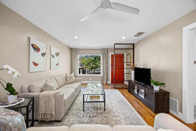 Building Photo - 1807 Ohlen Rd