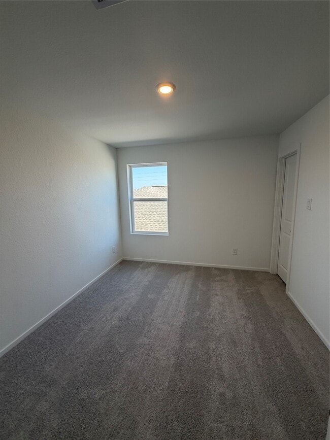 Building Photo - 16819 Old Wagon Wy