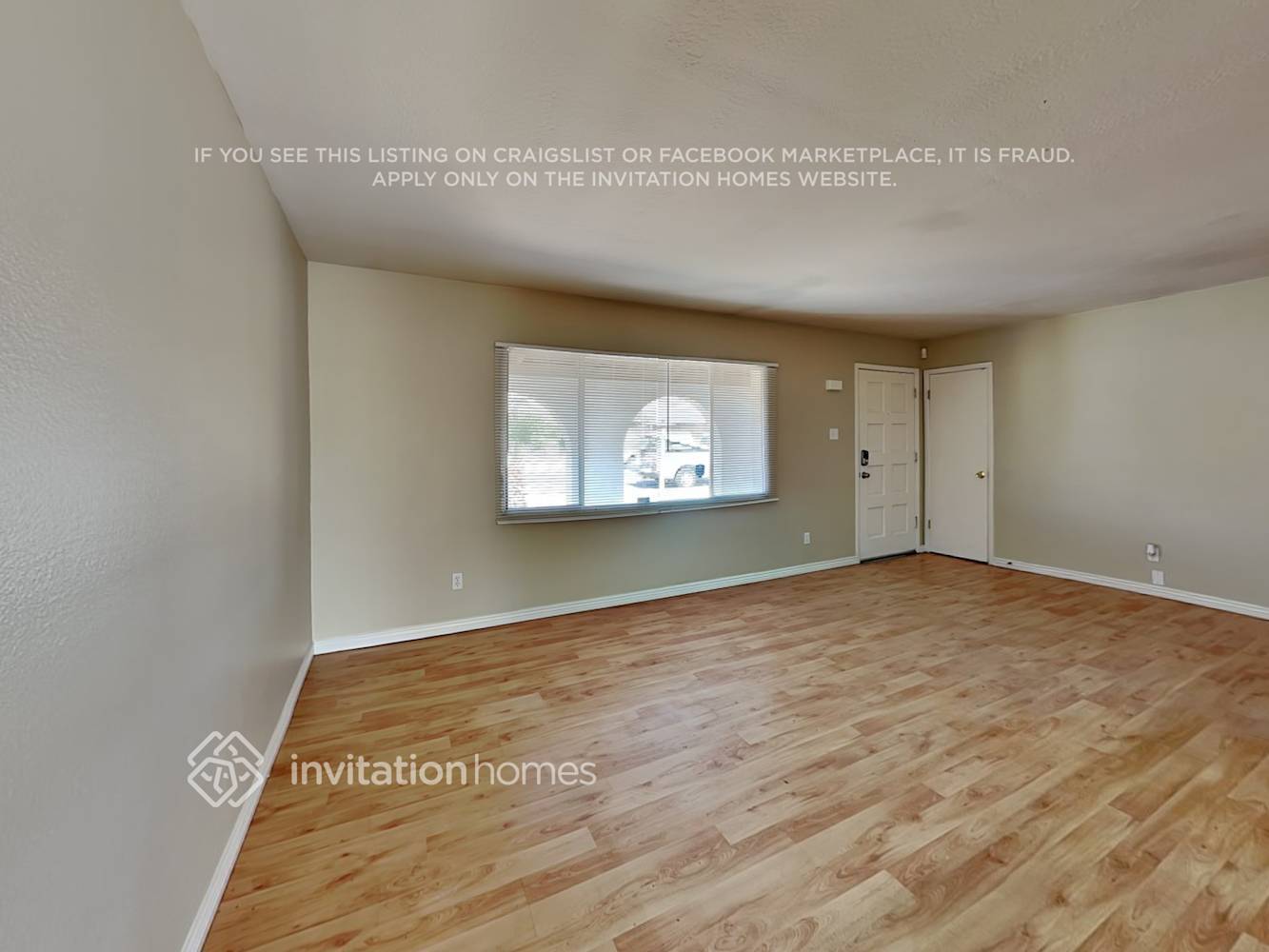 Building Photo - 3265 W Country Gables Dr