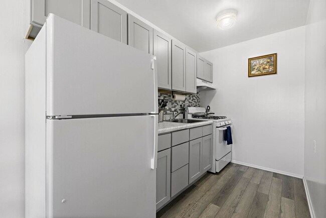 Primary Photo - 425 Madison Ave.