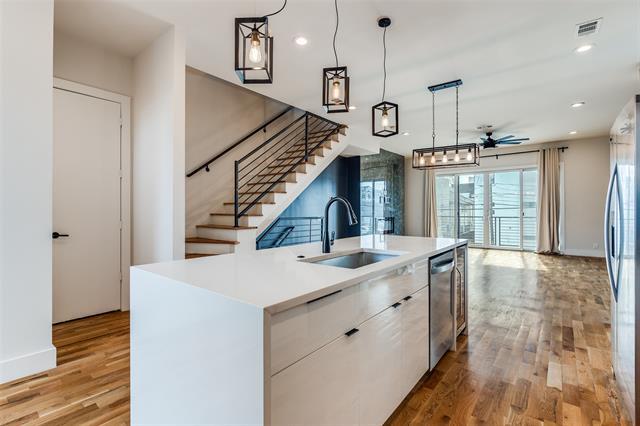 Building Photo - 4117 Munger Ave