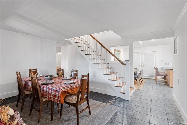 Building Photo - 20 Alanson Ln