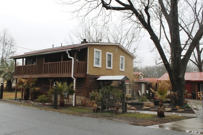 Building Photo - 3804 Old Louisville Rd