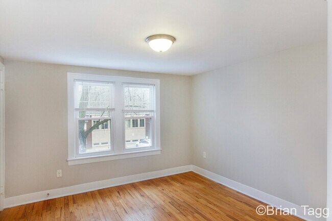 Building Photo - 77 Baylis St SW