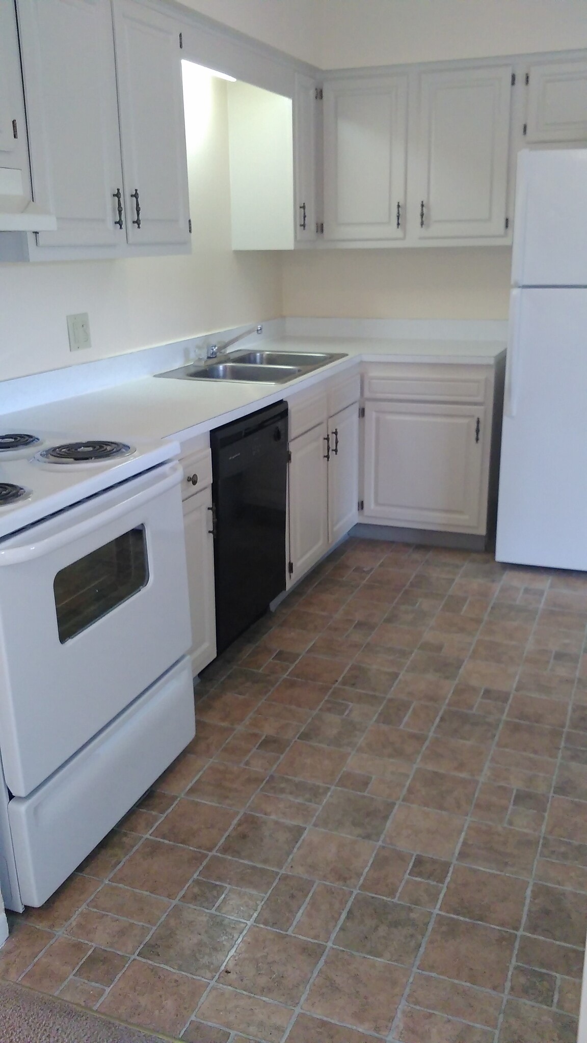 Kitchen cabinets - 5980 Margie Cir SW