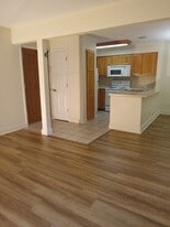Building Photo - 2881 Huntington Blvd