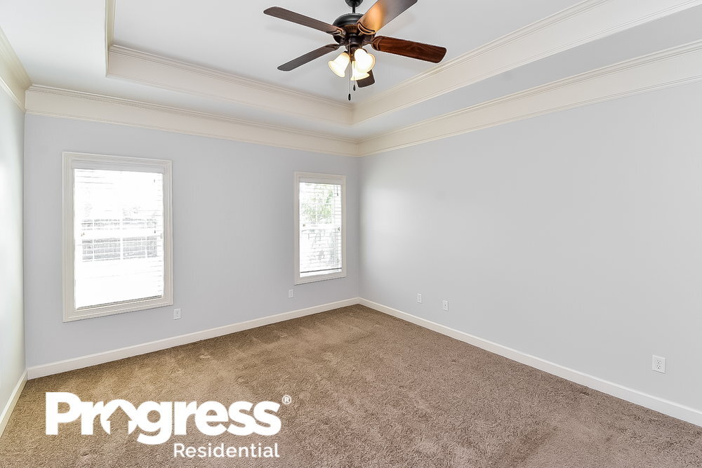 Building Photo - 4378 Bloombury St