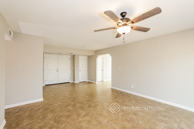 Building Photo - 4558 W Onyx Ave