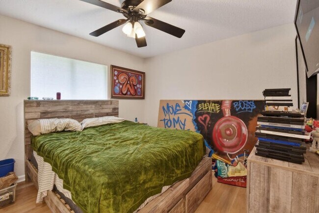 Building Photo - 13462 Key Lime Blvd