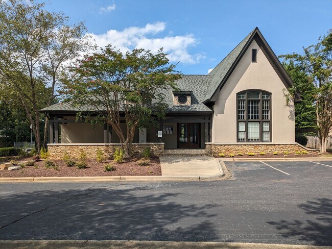 Building Photo - 4 Bedroom Home in Winslow Bay!