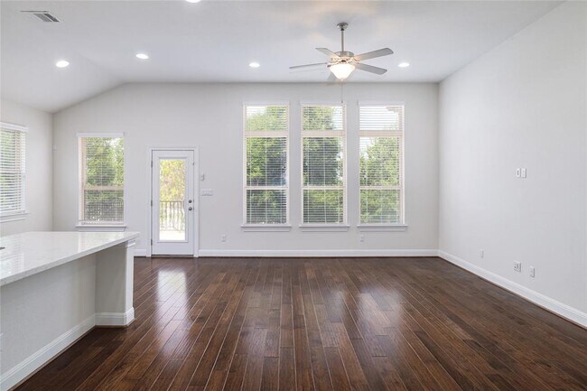 Building Photo - 2421 Blended Tree Ranch