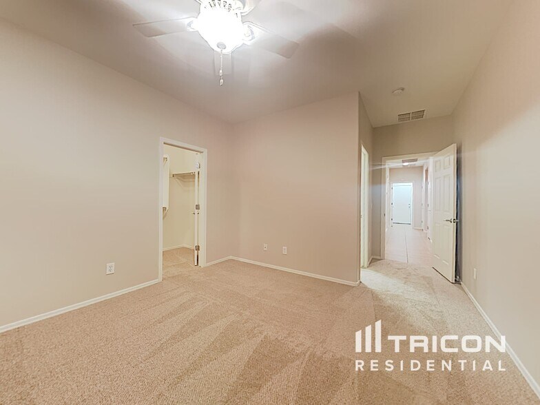 Building Photo - 42 N 193rd Ave