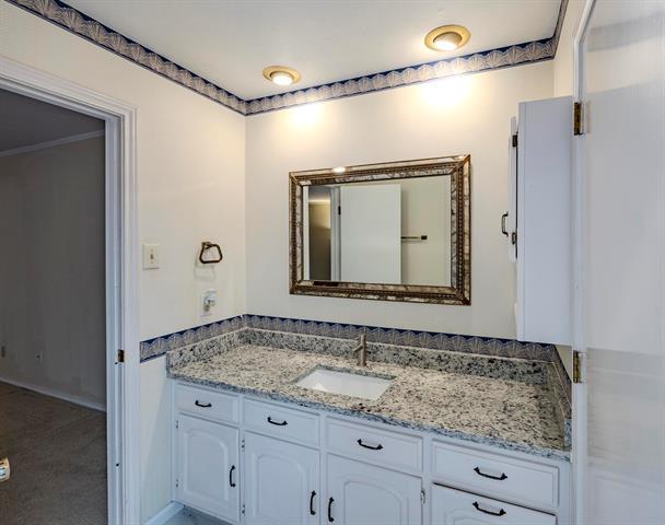 Building Photo - 2508 Chamberlain Dr